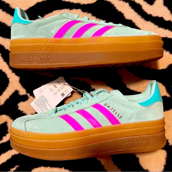 💕🩵 Adidas Gazelle Bold Flash Pink 🩵💕